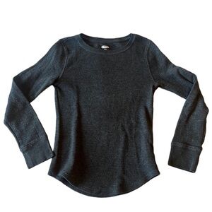 Two shirt old navy bundle!! One tee one long sleeve Boys size 6/7